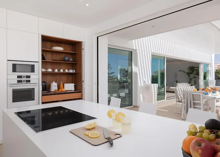 Karat Splendida Villa Playa Paraiso (Tenerife)