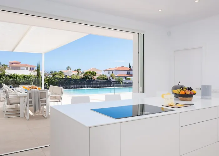 Karat Splendida Vila *